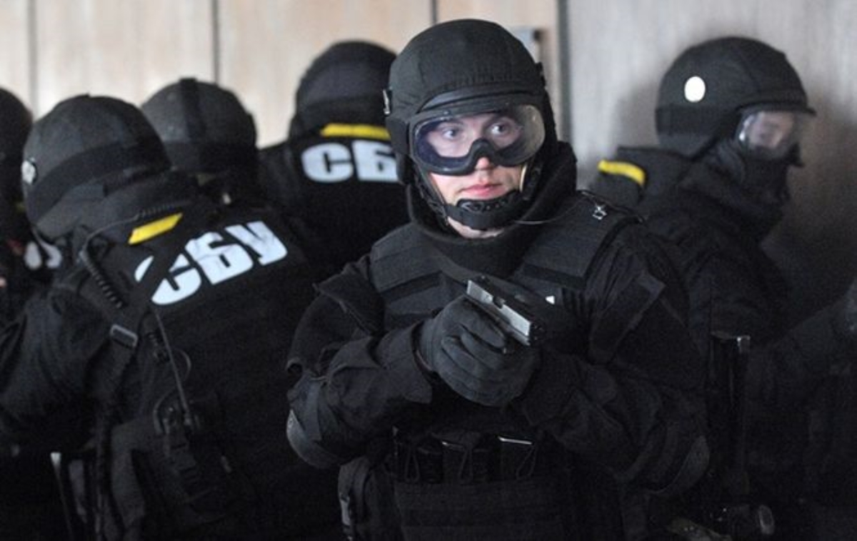 СБУ арестовала в столице торговцев пулеметами