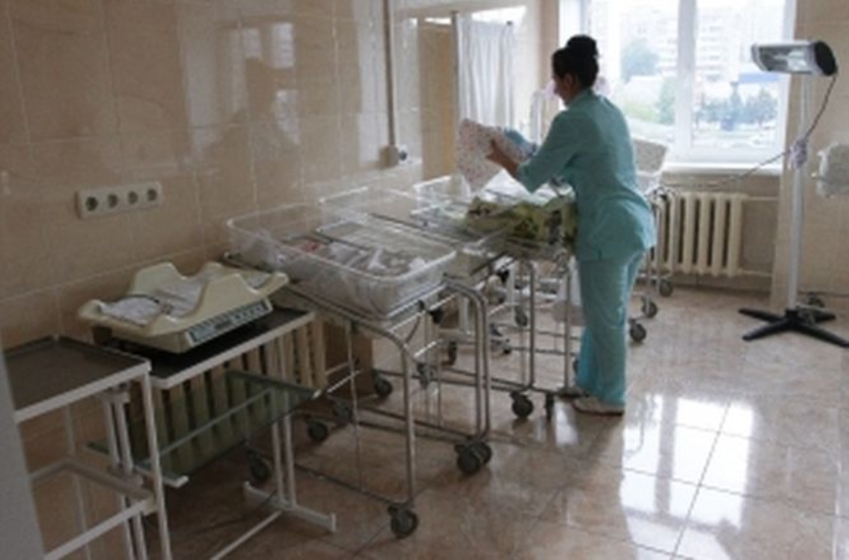 Новорожденные на Донбассе получают «свидетельства о рождении» от ДНР и ЛНР
