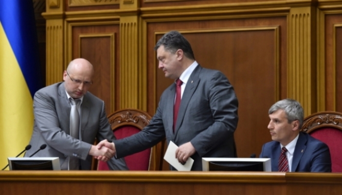 Каждый день Украина тратит 70 млн грн на проведение АТО - Порошенко