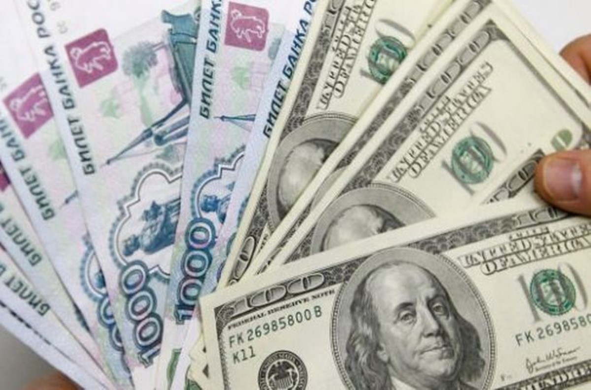 Российские банки столкнулись с проблемой дефицита валюты