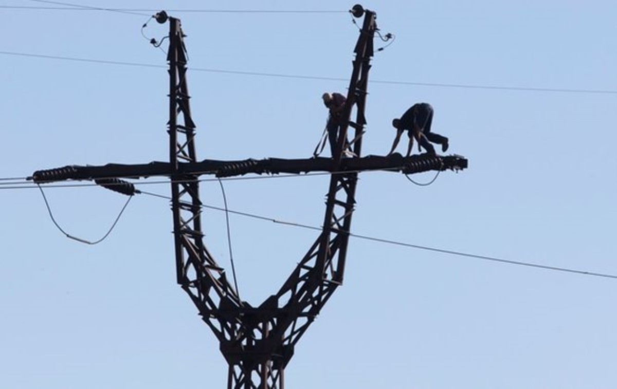 Электричество вернули в пять городов Донецкой области