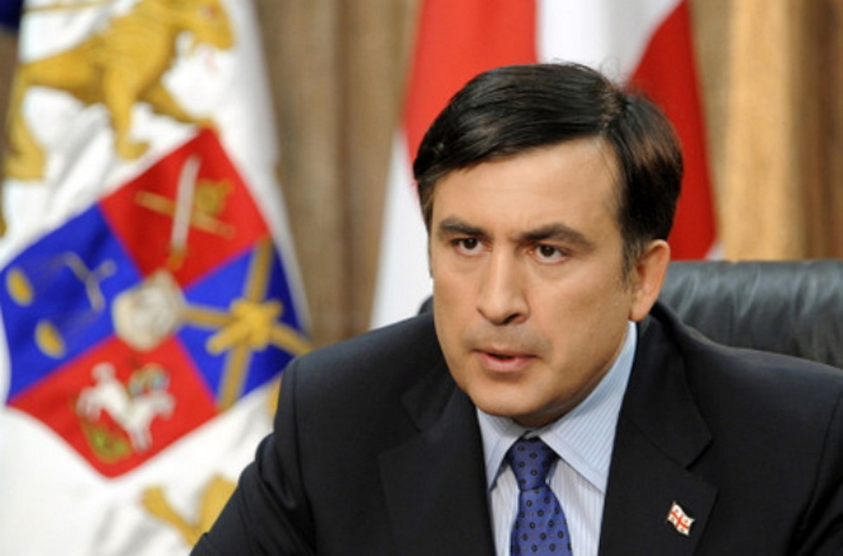 Саакашвили рекомендует украинцам люстрировать олигархов