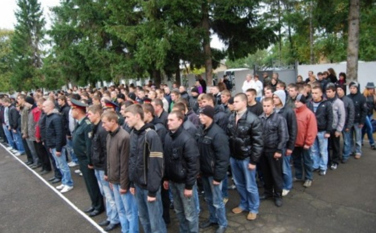 Депутаты предложили в первую очередь мобилизовать жителей Донбасса