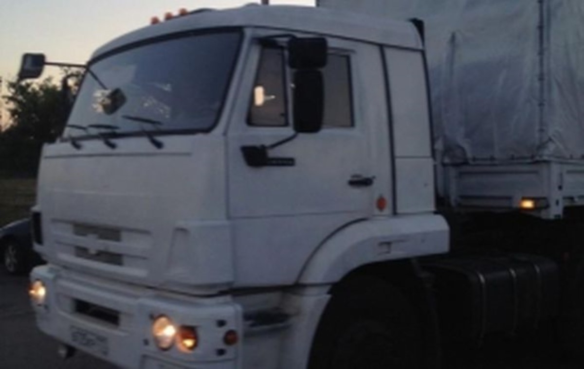Сегодня первые российские грузовики «конвоя» поедут в Луганск