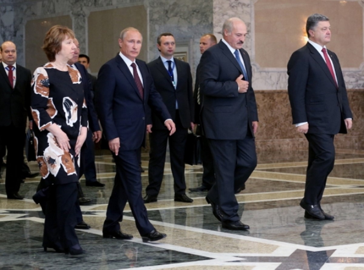 Порошенко договорился с Путиным об освобождении заложников