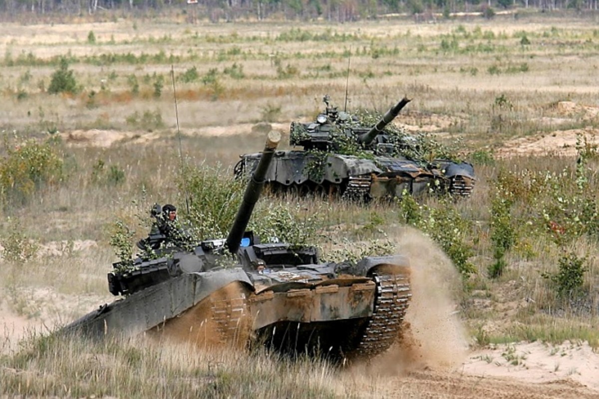 Латвия уже назвала вторжение российских войск в Украину войной