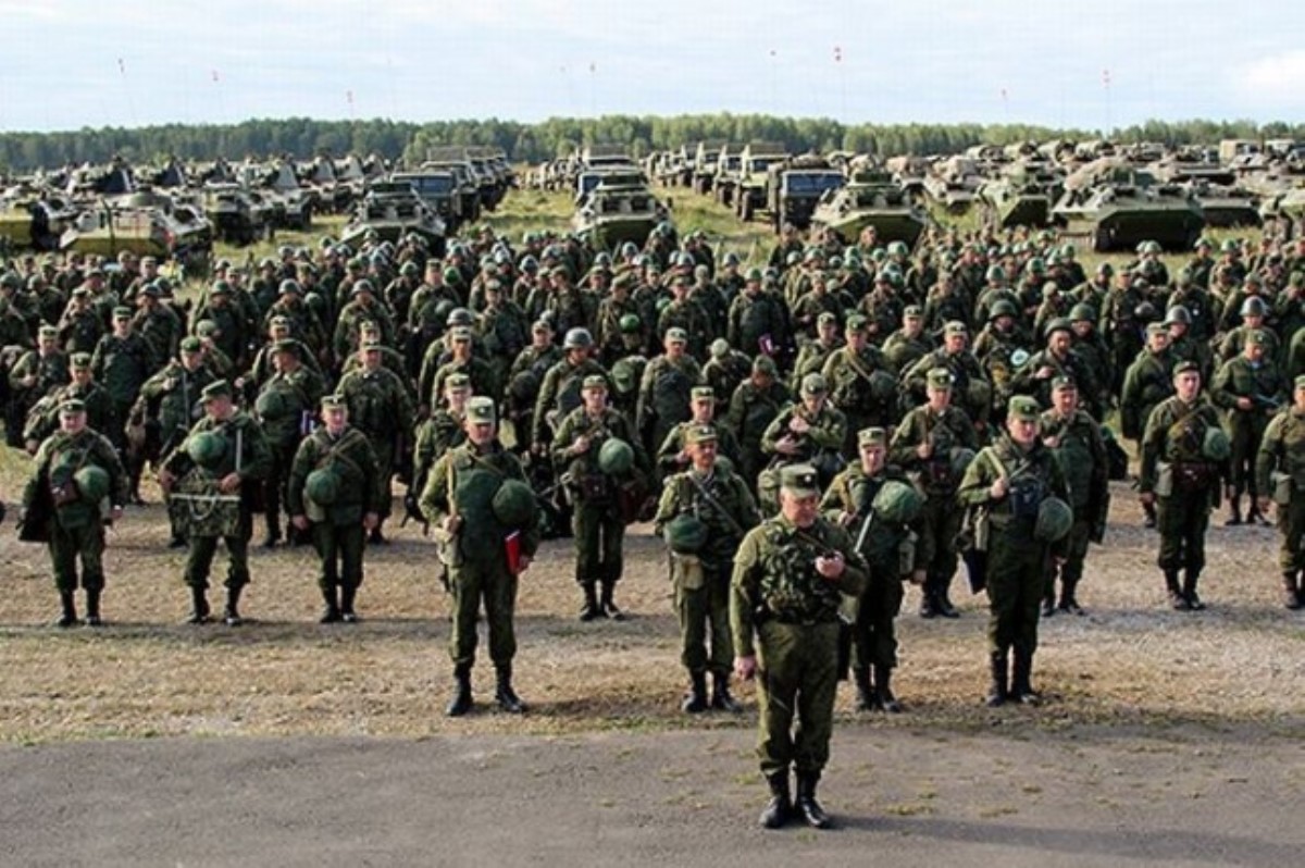 В НАТО считают, что войска РФ будут пробивать себе путь к Крыму - СМИ