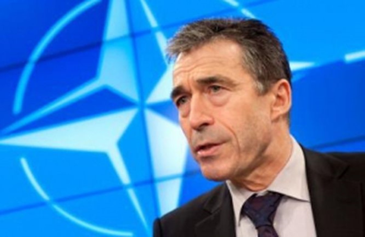 Расмуссен собирается «подтянуть» украинскую армию до уровня НАТО