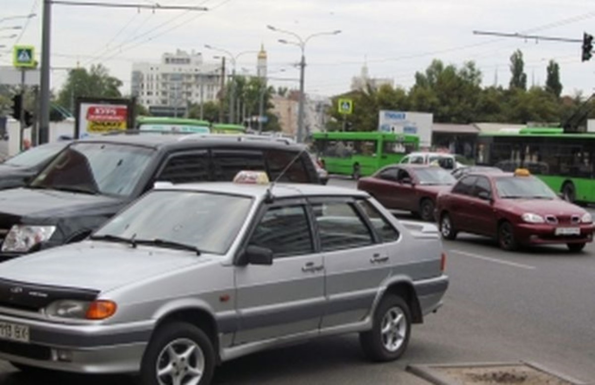 В Харькове таксисты взвинтили цены