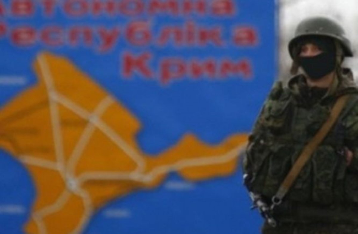 Президент рассказал, как будет возвращать Крым невоенным путем