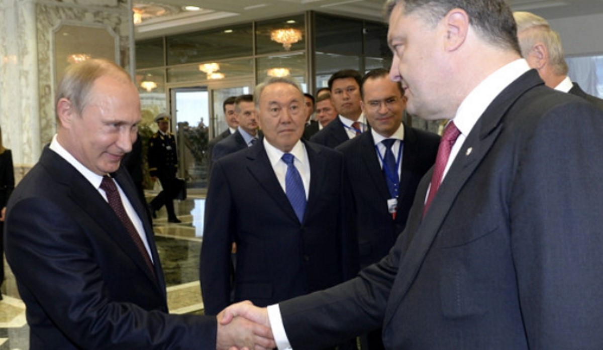 В течение трех недель Порошенко планирует встретиться с Путиным