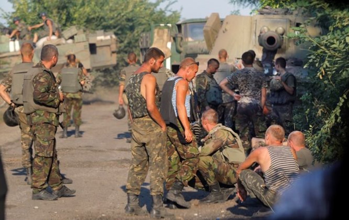Украинские военные получили зарплатные карты российского банка