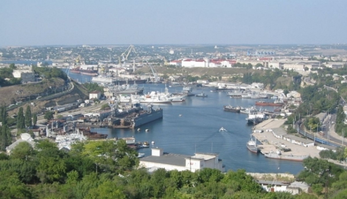 В Севастополе моряки возмущены низкими зарплатами при новой власти