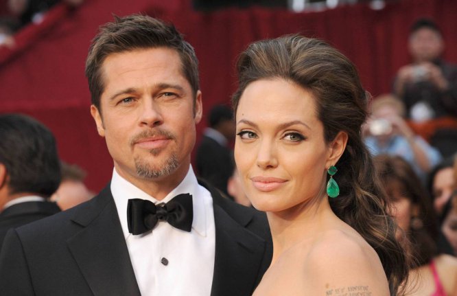Анджелина Джоли и Брэд Питт составили брачный договор и завещания