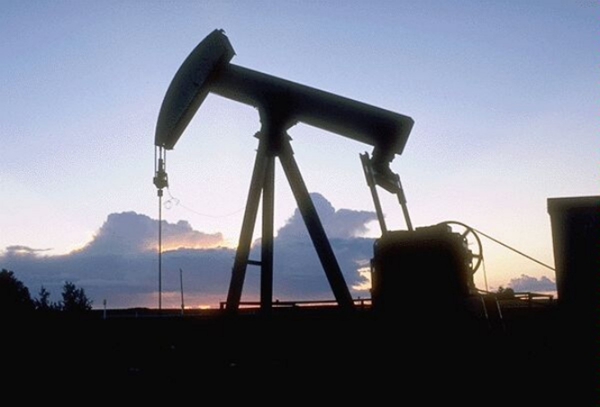 Обвал цен на нефть ослабит Россию, но не развалит, как СССР - Washington Post