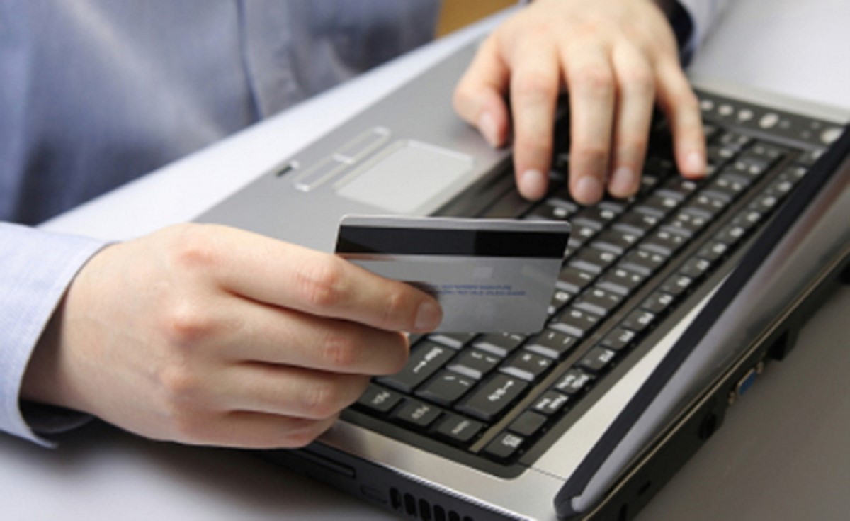 Опасный шоппинг: Мошенники против платежных карт