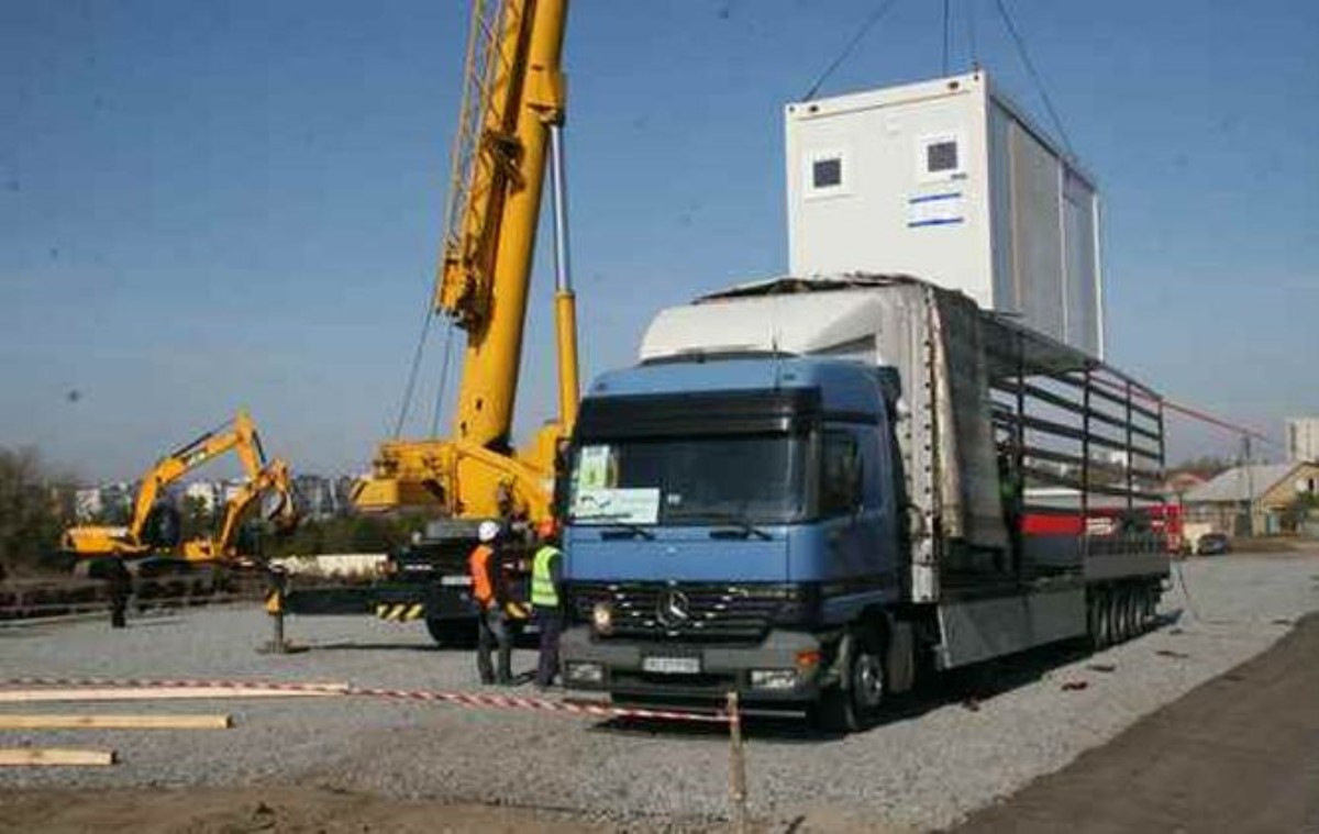 Немецкие жилые модули для беженцев доставлены в Харьков