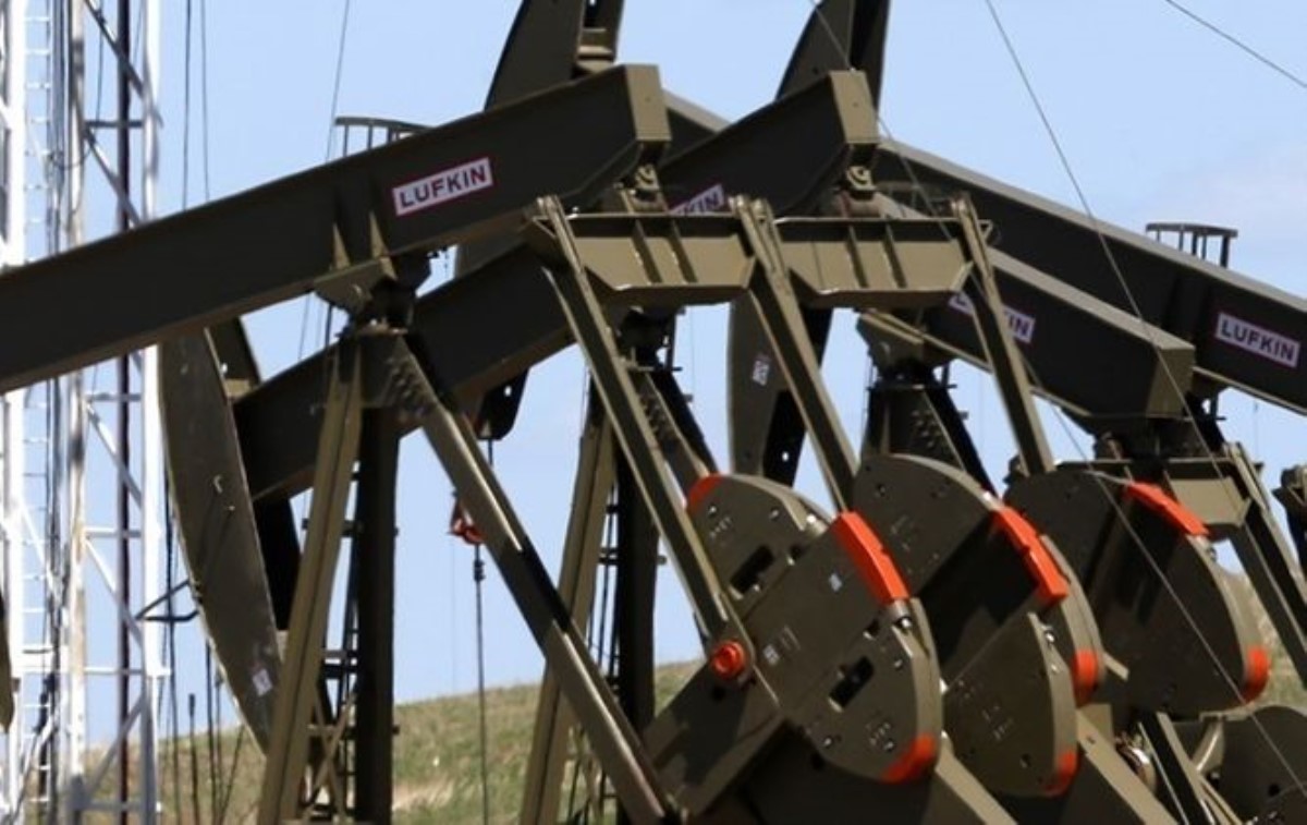 Цены на нефть достигли четырехлетнего минимума