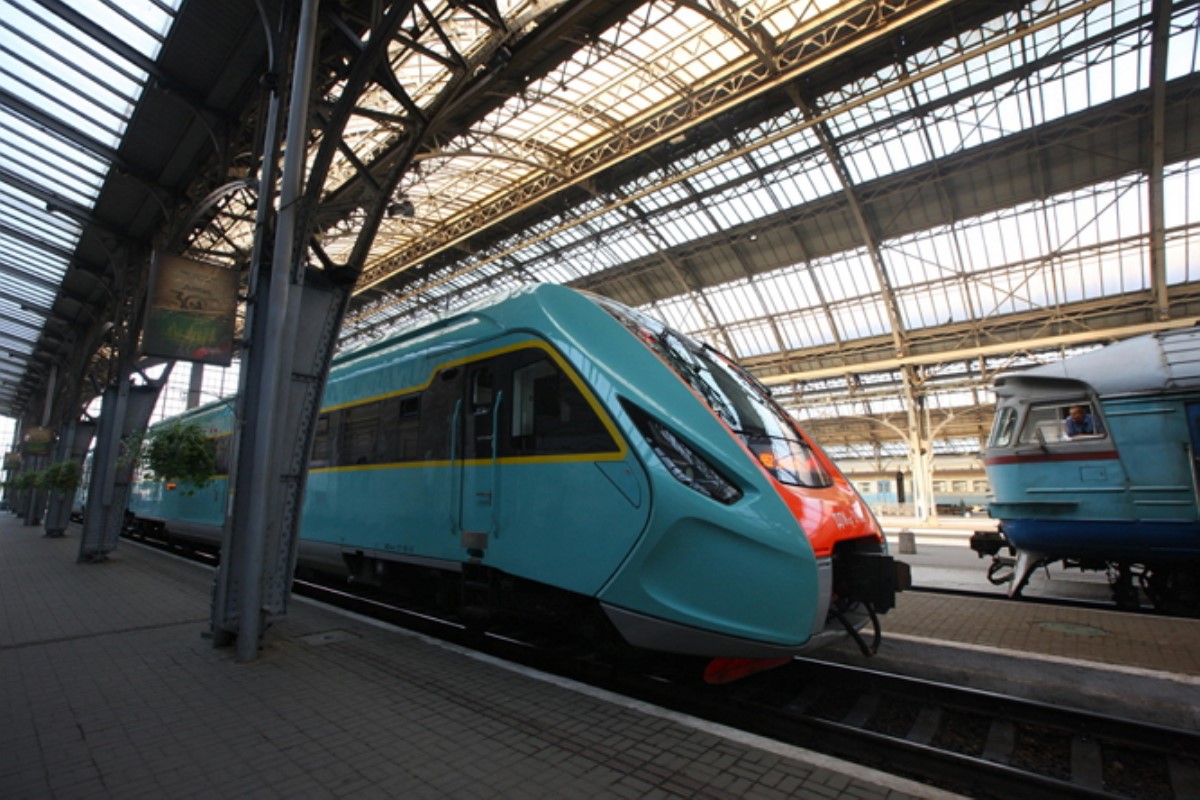 Новый дизель-поезд успешно прошел испытания в Украине