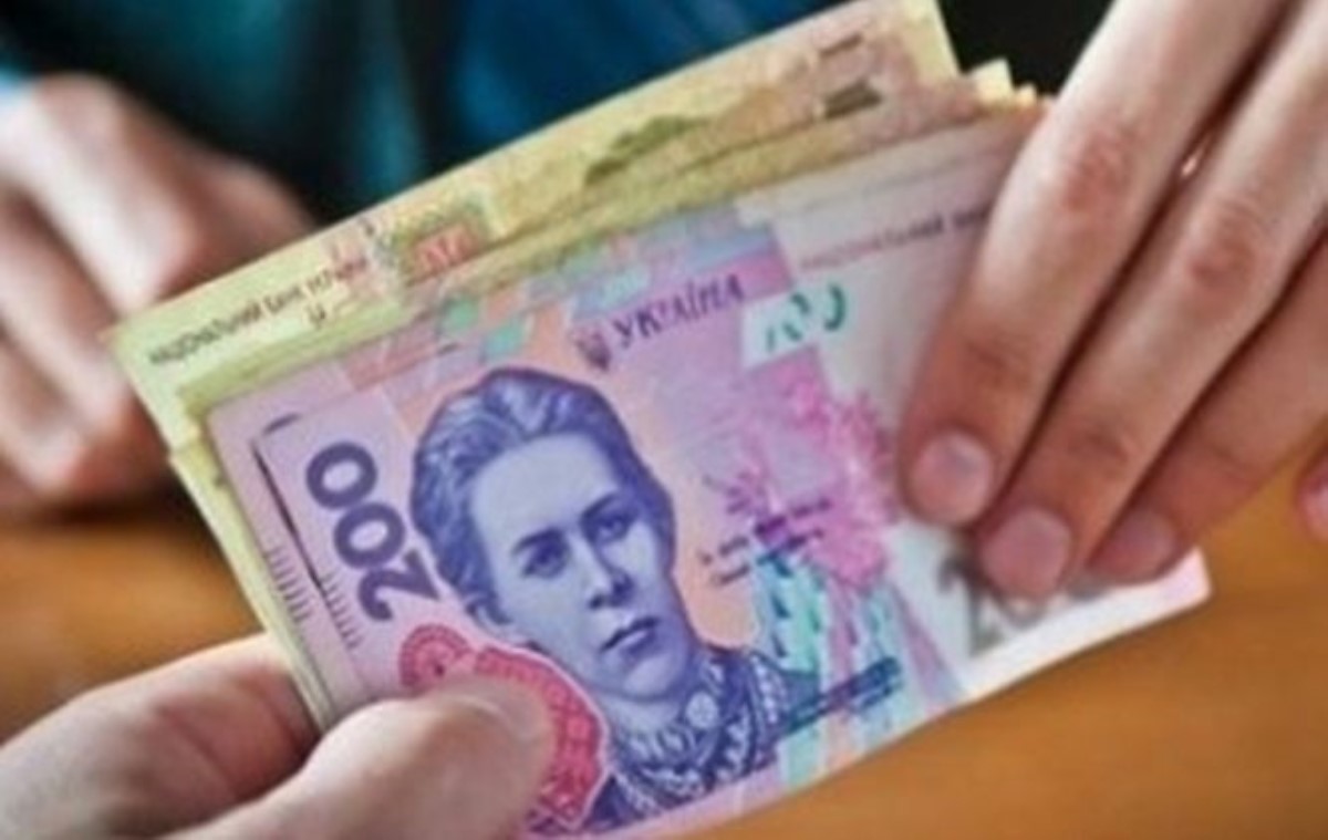 Аксенов позволил жителям полуострова не отдавать долги украинским банкам