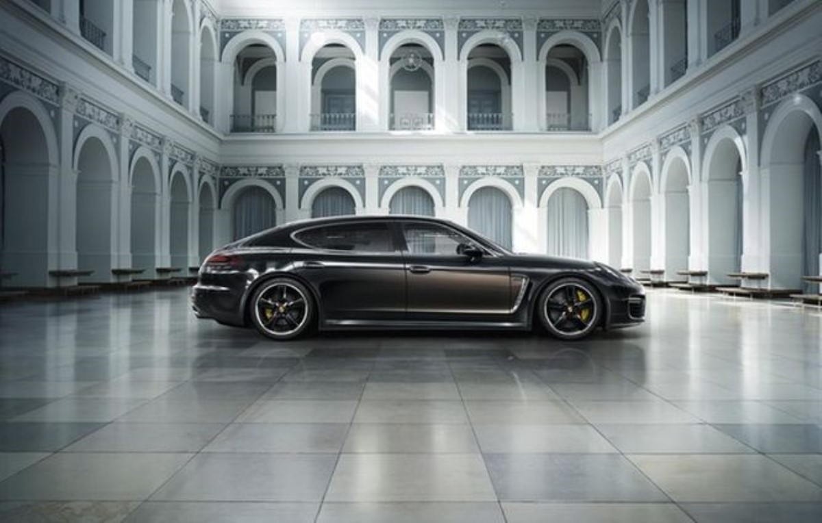 Porsche презентовала самую дорогую Panamera