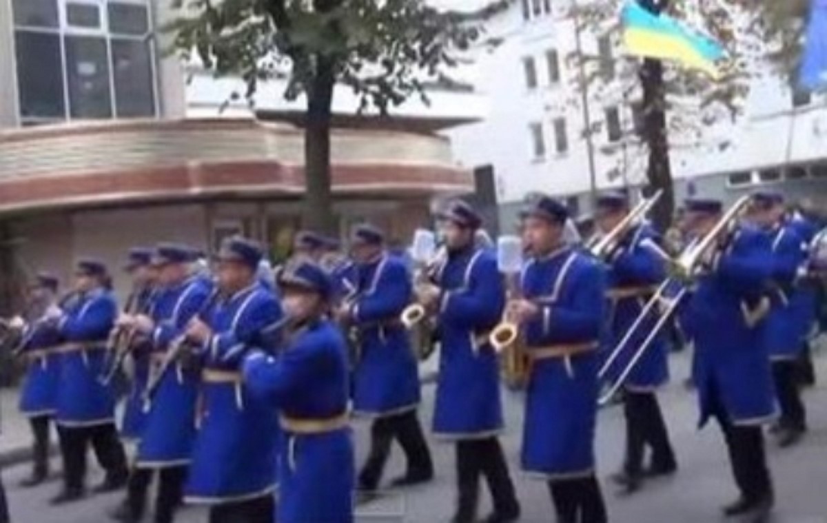 Марш в честь годовщины провозглашения ЗУНР прошел в Ивано-Франковске