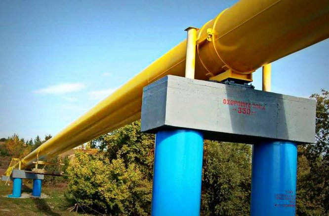 Объем транзита газа в Европу через украинскую ГТС за год упал вдвое