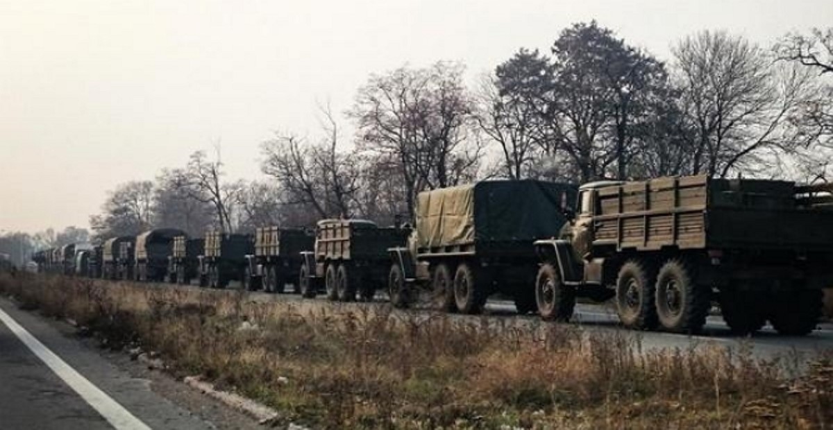 СНБО подтверждает информацию о российских ракетных тягачах на Донбассе