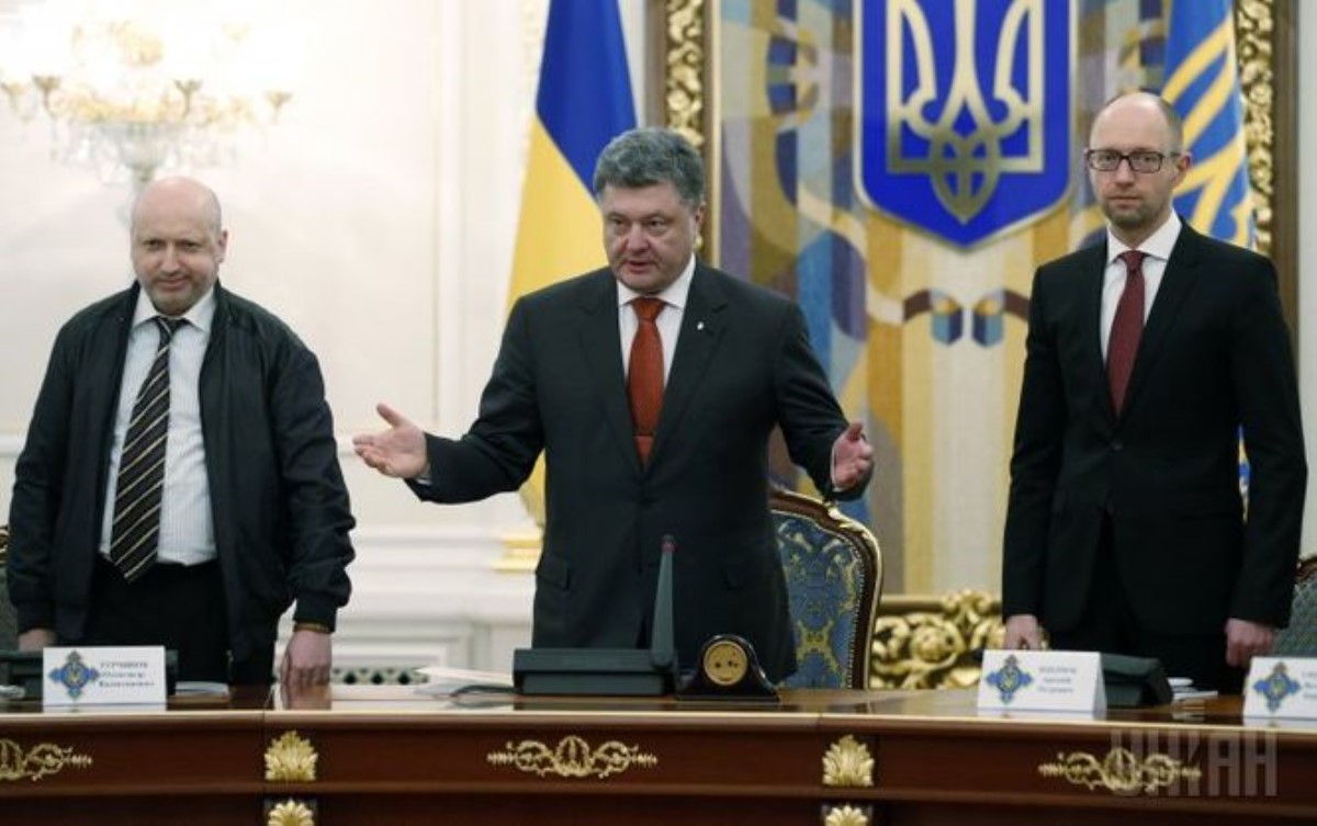Президент передал Яценюку свои предложения по новому Кабмину