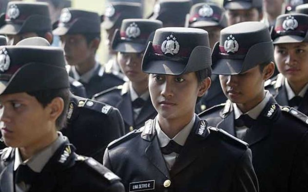 В Индонезии женщин-полицейских заставили пройти тест на девственность