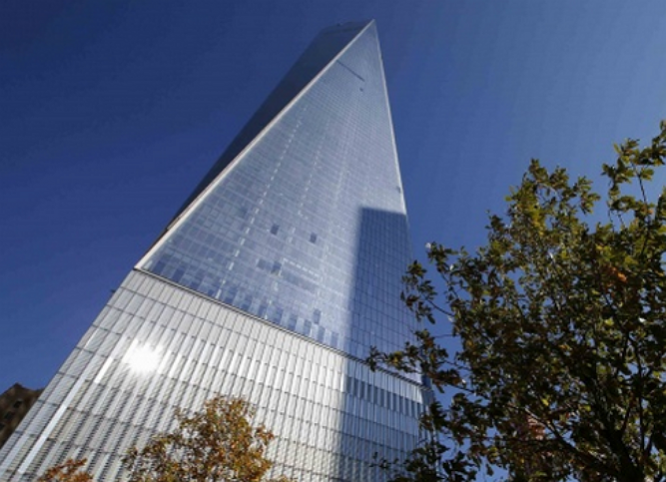 В Нью-Йорке вместо башен-близнецов открыли Башню Свободы