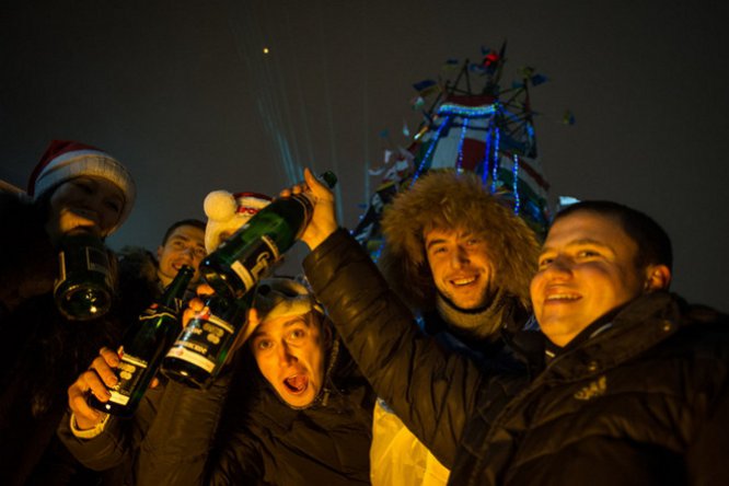 Сколько выходных будет на Новый год и Рождество в Украине