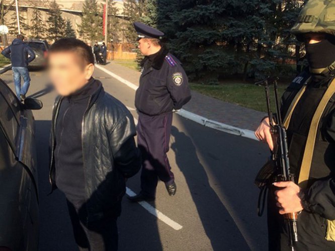 Бандиты трое суток держали киевского чиновника в плену