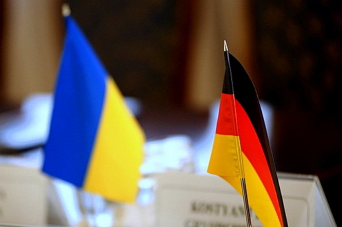 Германия отказалась предоставлять Украине военную помощь