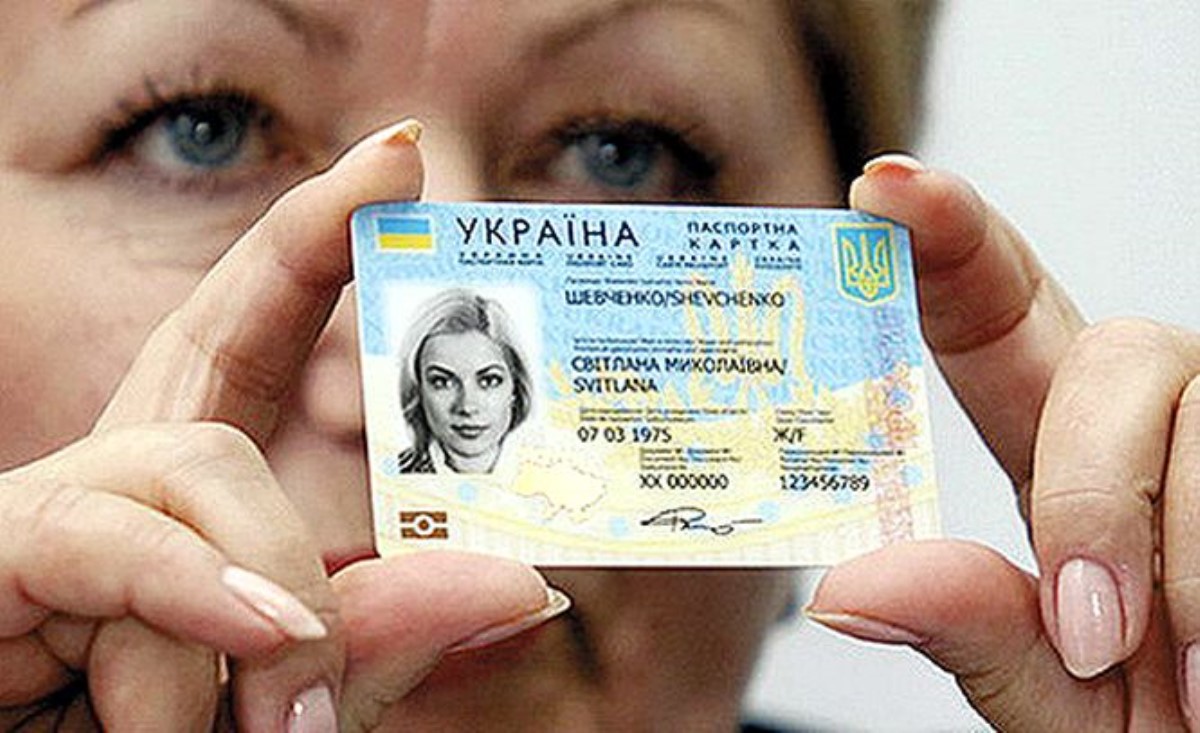 Украинцы смогут ездить в ЕС без виз с сентября 2015 года, – МИД