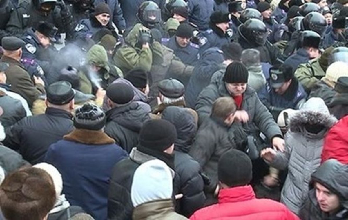 Аваков увидел сходство между активистами из Винницы и Пономаревым