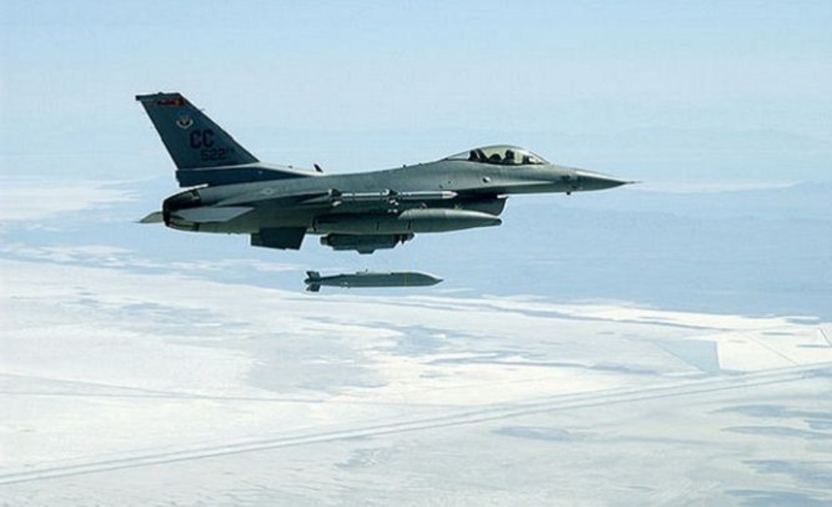 Самолеты НАТО перехватили шесть бомбардировщиков РФ