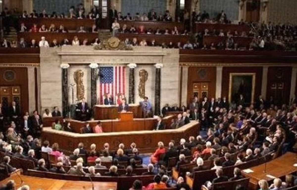 Сенат США одобрил военную помощь Украине. Дело за Палатой представителей