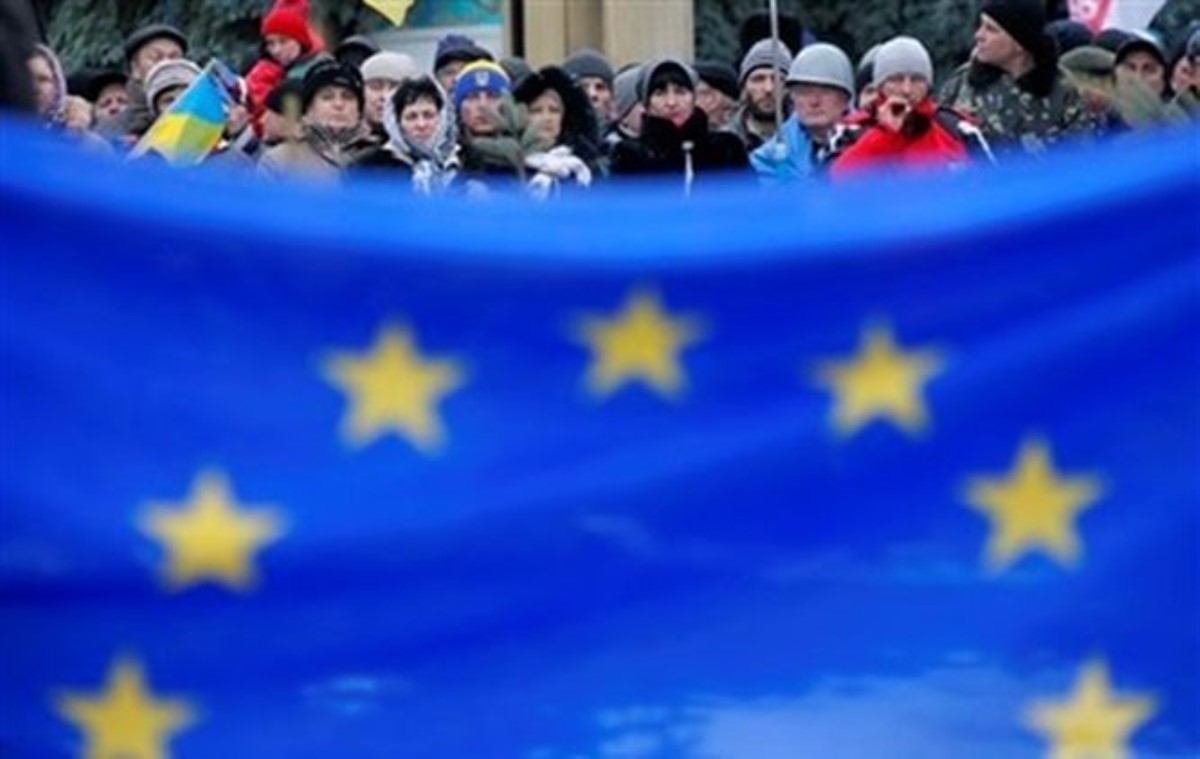 Совет ЕС-Украина поддержал безвизовый режим для краткосрочных поездок