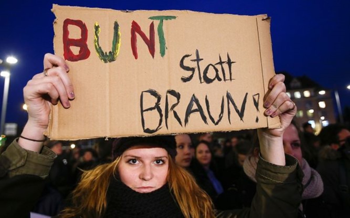 Германию охватили многотысячные антимиграционные протесты