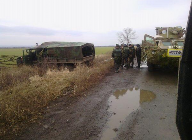 Бойцы Нацгвардии подорвались на фугасе на Луганщине