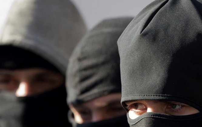 В Киеве неизвестные в масках избили и похитили мужчину