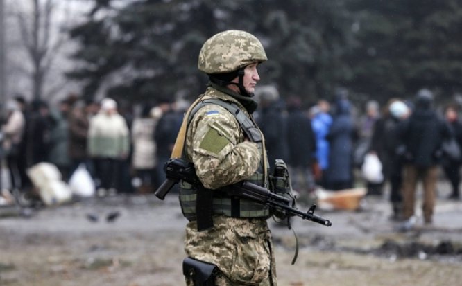 Депутаты хотят запретить украинским военным в АТО мобильные, смартфоны и планшеты