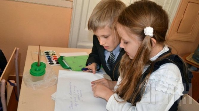 В школах Украины передумали вводить 12-летнюю систему обучения