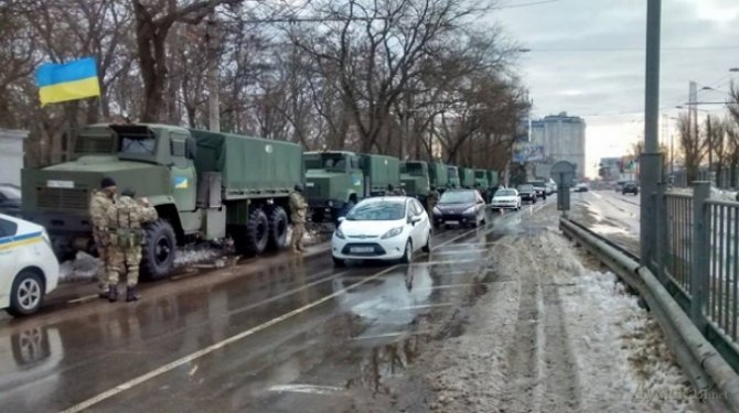 Одесситов предупредили о передвижении военной техники