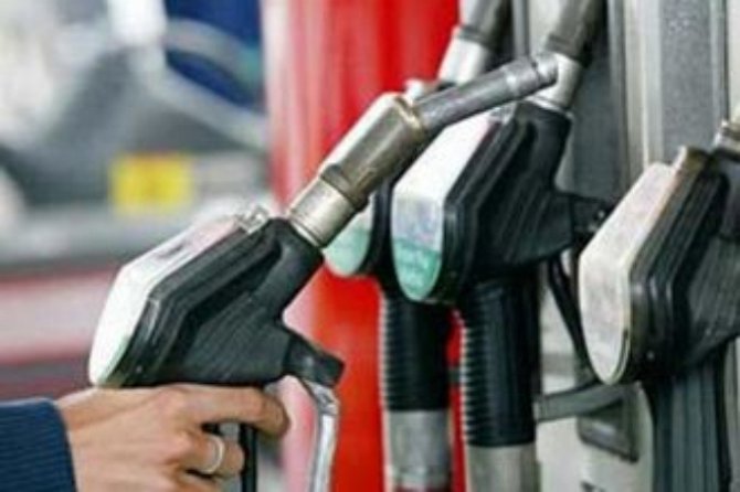 Цены на бензин на АЗС снижаются