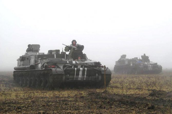 Украина не будет отводить всю технику от линии разграничения