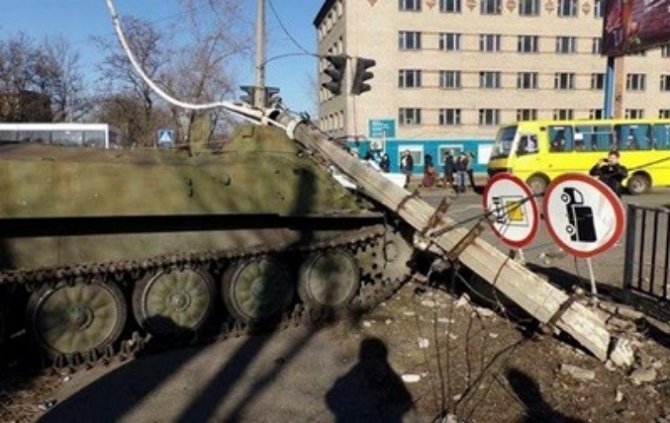 В Донецкой области введут ограничения на передвижение боевой техники