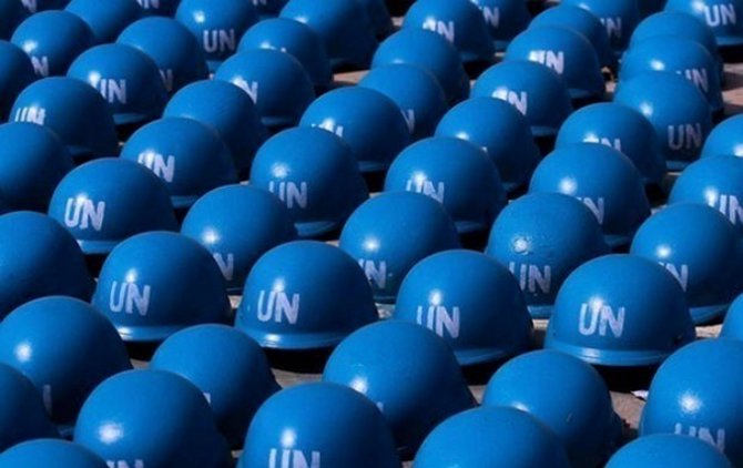 Гройсман подписал постановление об обращении к ООН и ЕС о введении миротворцев на Донбасс