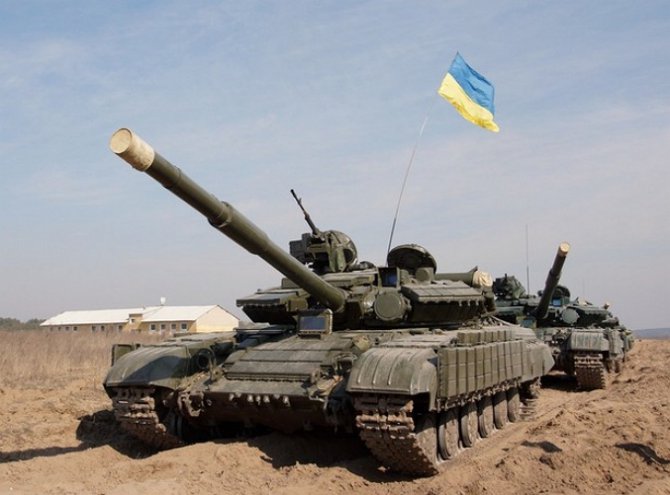 Армия Украины входит в пятерку сильнейших на континенте - Порошенко
